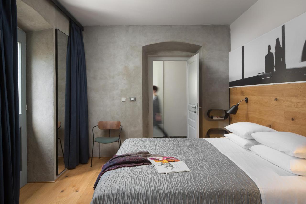 Apartma Vincent House *
