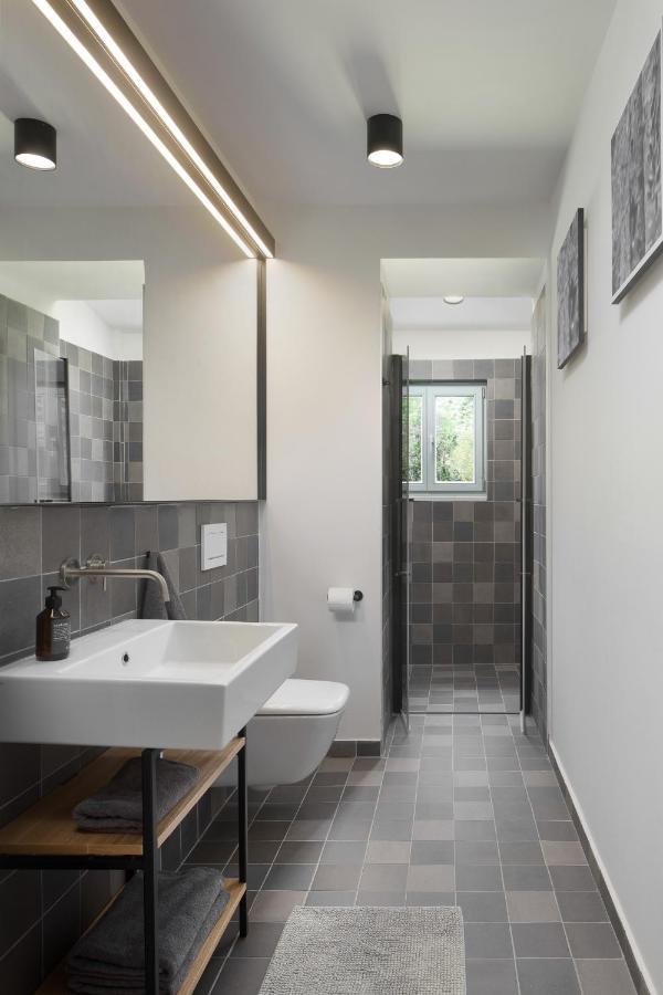 Vincent House Apartma